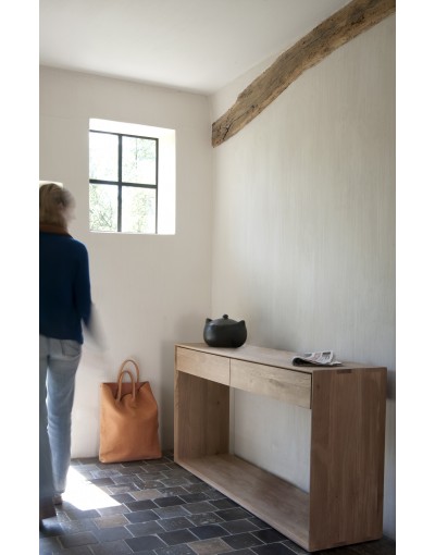 Consola Nordic